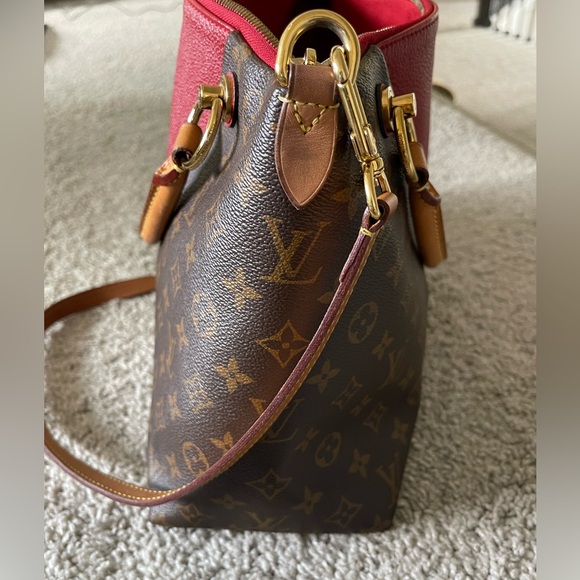 Louis Vuitton monogram V tote bag handbag Monogram Canvas and Leather Brown, Red - Picture 11 of 17